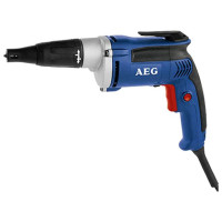 Шуруповерт AEG S 4000 E Шуруповерт, мощность 720 Вт, кол-во оборотов 0-4000/мин, вес 1,4 кг, коробка.