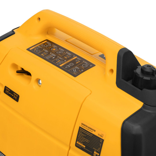 Генератор инверторный Denzel GS-2200iS 2,2 кВт, 230 В, закрытый корпус, ручной старт