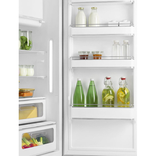 Холодильник SMEG FAB28RBE6 стиль 50-х