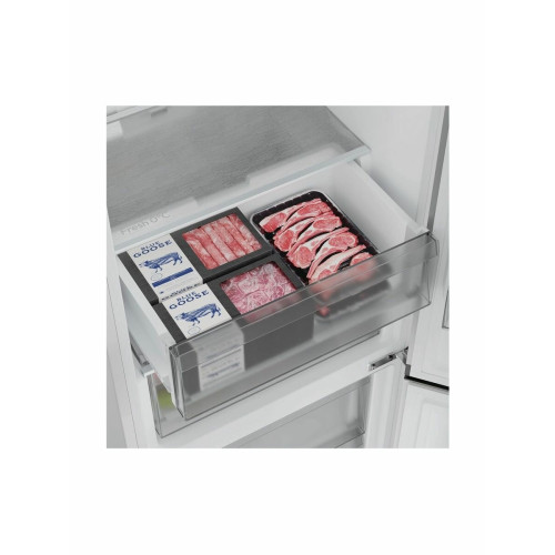 Холодильник Candy CFN6185WDC