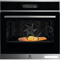 Духовой шкаф Electrolux EOB9S31WX