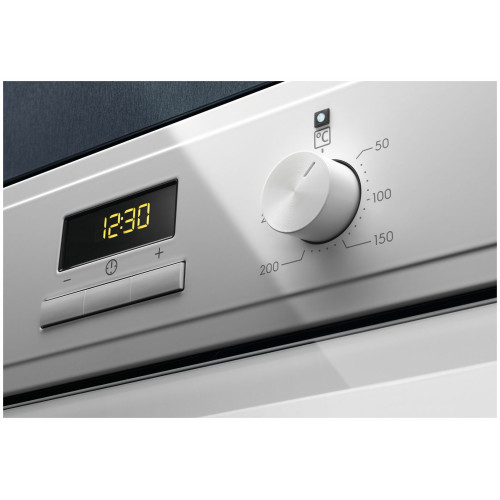 Духовой шкаф Electrolux EOE8P38X 
