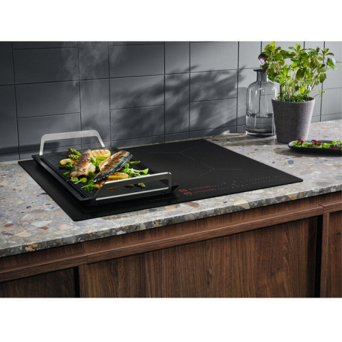 Варочная поверхность Electrolux EIS62453IZ