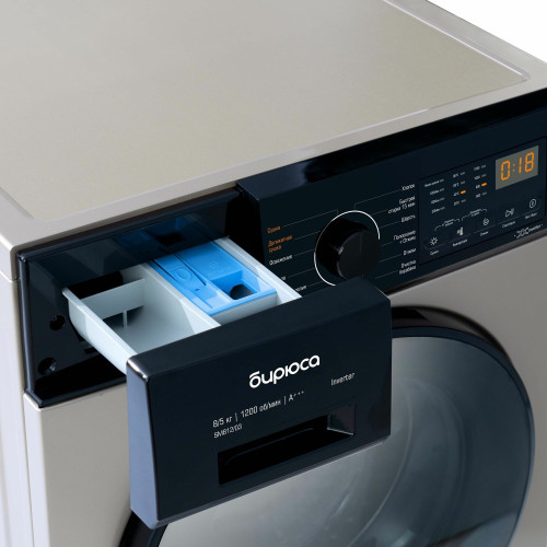 Стирально-сушильная машина Бирюса WMD-SM812/03 инверторный мотор