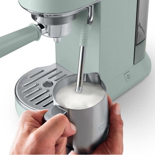 Кофеварка DeLonghi EC 890 GR