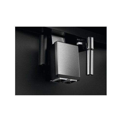 Встраиваемая кофемашина ELECTROLUX KBC85X автоматическая