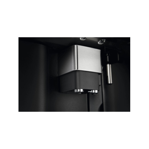 Встраиваемая кофемашина ELECTROLUX KBC85X автоматическая