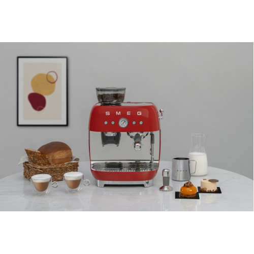 Кофемашина Smeg EGF03RDEU красный