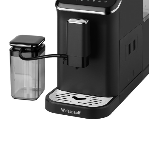Кофемашина Weissgauff WCM-325 Black Automatic Touch Cappuccino