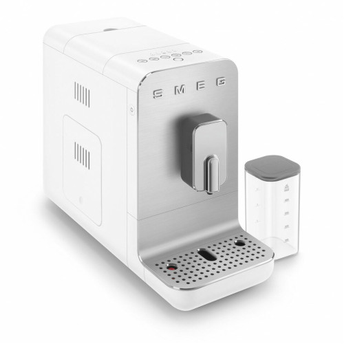 Кофемашина автоматическая SMEG BCC13WHMEU матово белый