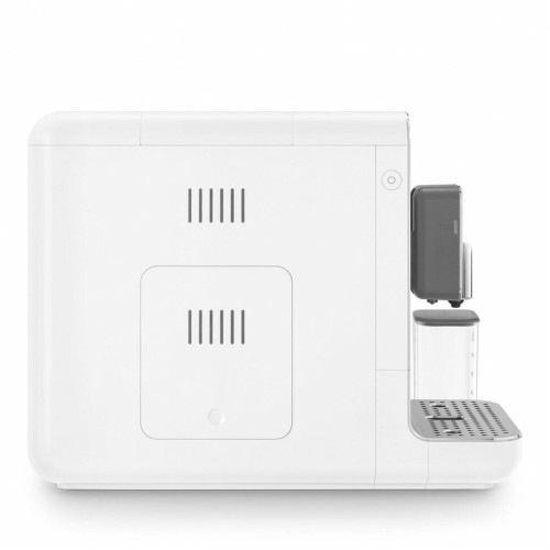 Кофемашина автоматическая SMEG BCC13WHMEU матово белый