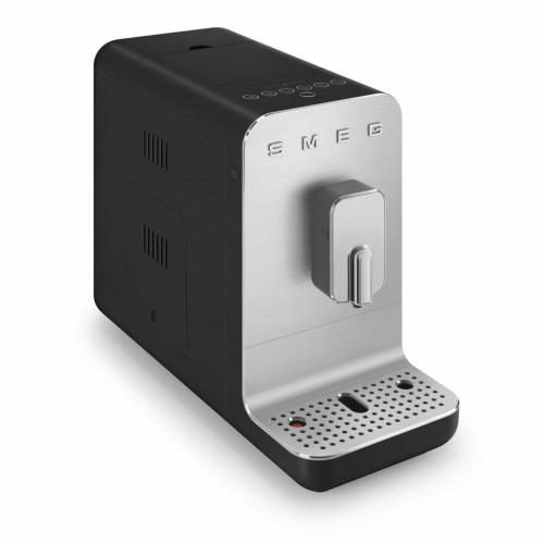 Кофемашина автоматическая SMEG BCC13BLMEU черно матовый