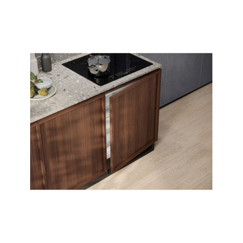 Встраиваемый холодильник Electrolux LXB2AE82S