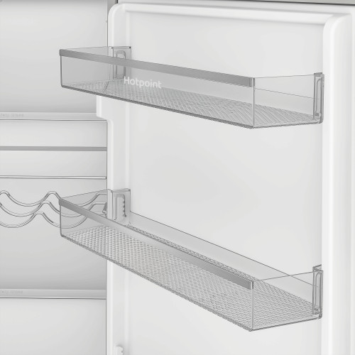 Встраиваемый холодильник Hotpoint HBDR 18I