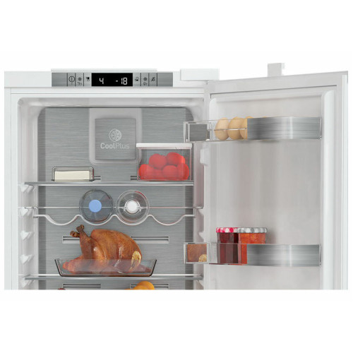 Встраиваемый холодильник Grundig GKIN25720 белый