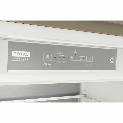 Встраиваемый холодильник Whirlpool WHSP70T122