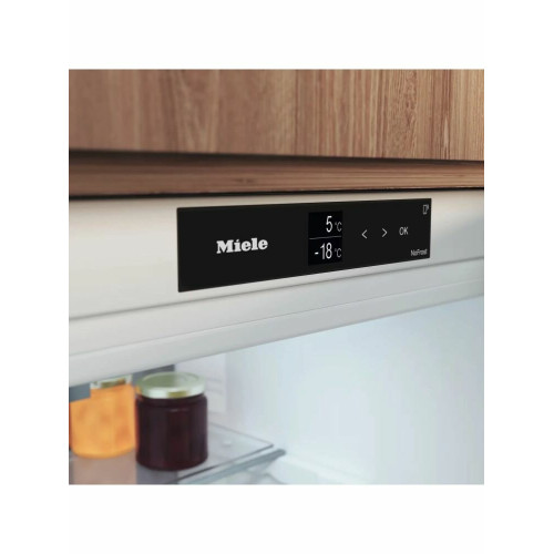 Встраиваемый холодильник Miele KFN 7844 C белый
