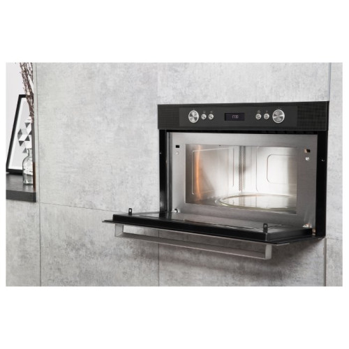 Микроволновая печь Hotpoint-Ariston MD 764 BL HA