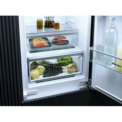 Встраиваемый холодильник Miele KDN 7724 E Active белый